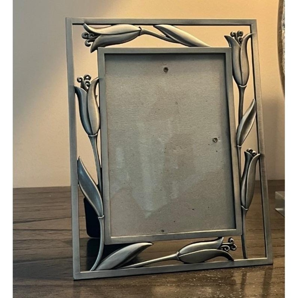 ELSA L. Inc. 1996 Metal Tulip Photo Frame 5x7 Brushed Silver Floral Easel Frame